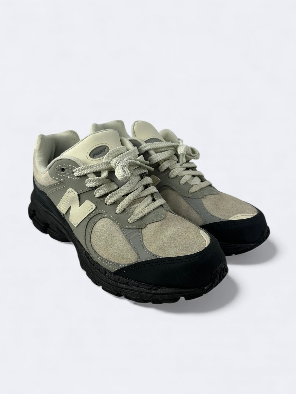 The Basement x New Balance 2002R Stone Grey - 40 Casual Area