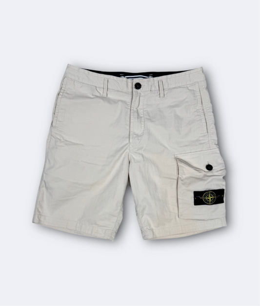 Short Stone Island - M Casual Area