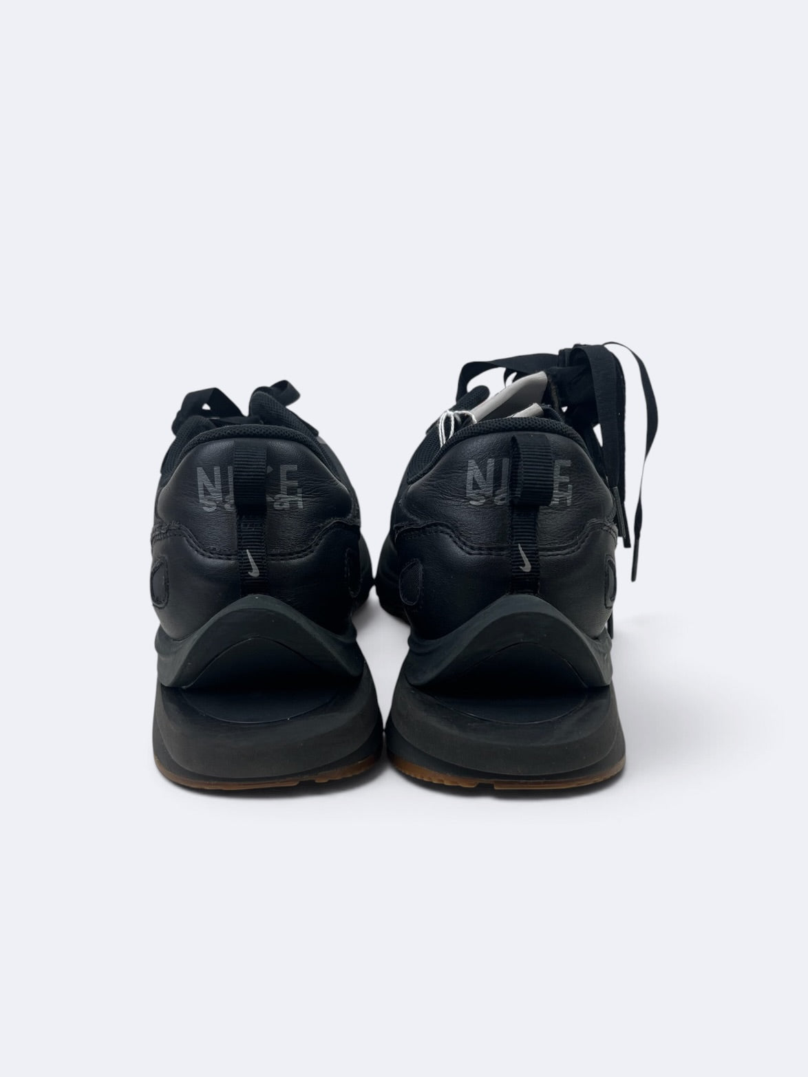 Sacai x VaporWaffle "Black Gum" - 45 Casual Area