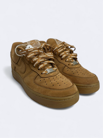Supreme x Nike Air Force 1 "Box Logo Wheat" - 40,5 Casual Area
