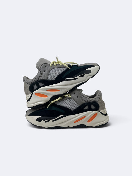 Adidas Yeezy Boost 700 "Wave Runner" - 42 2/3 Casual Area
