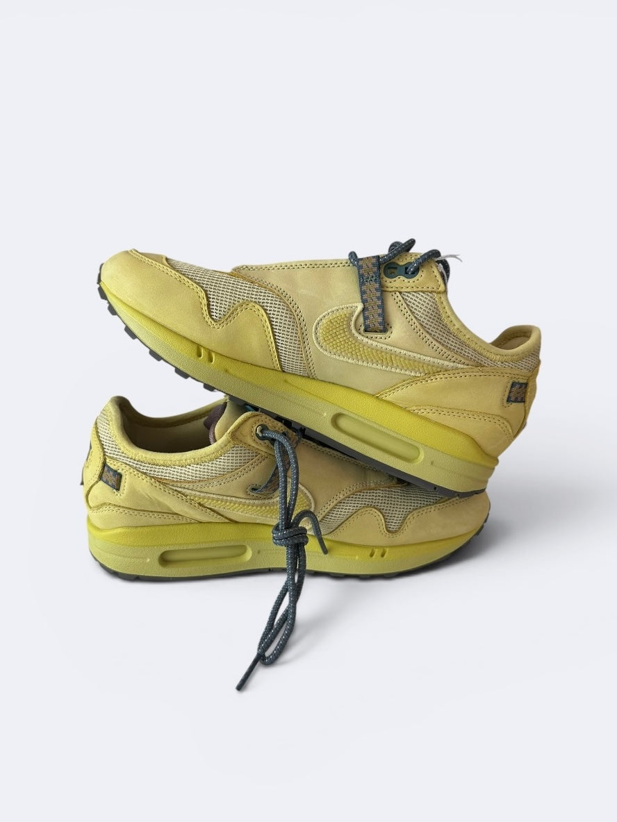 Travis Scott x Nike Air Max 1 "Saturn Gold" - 42,5 Casual Area